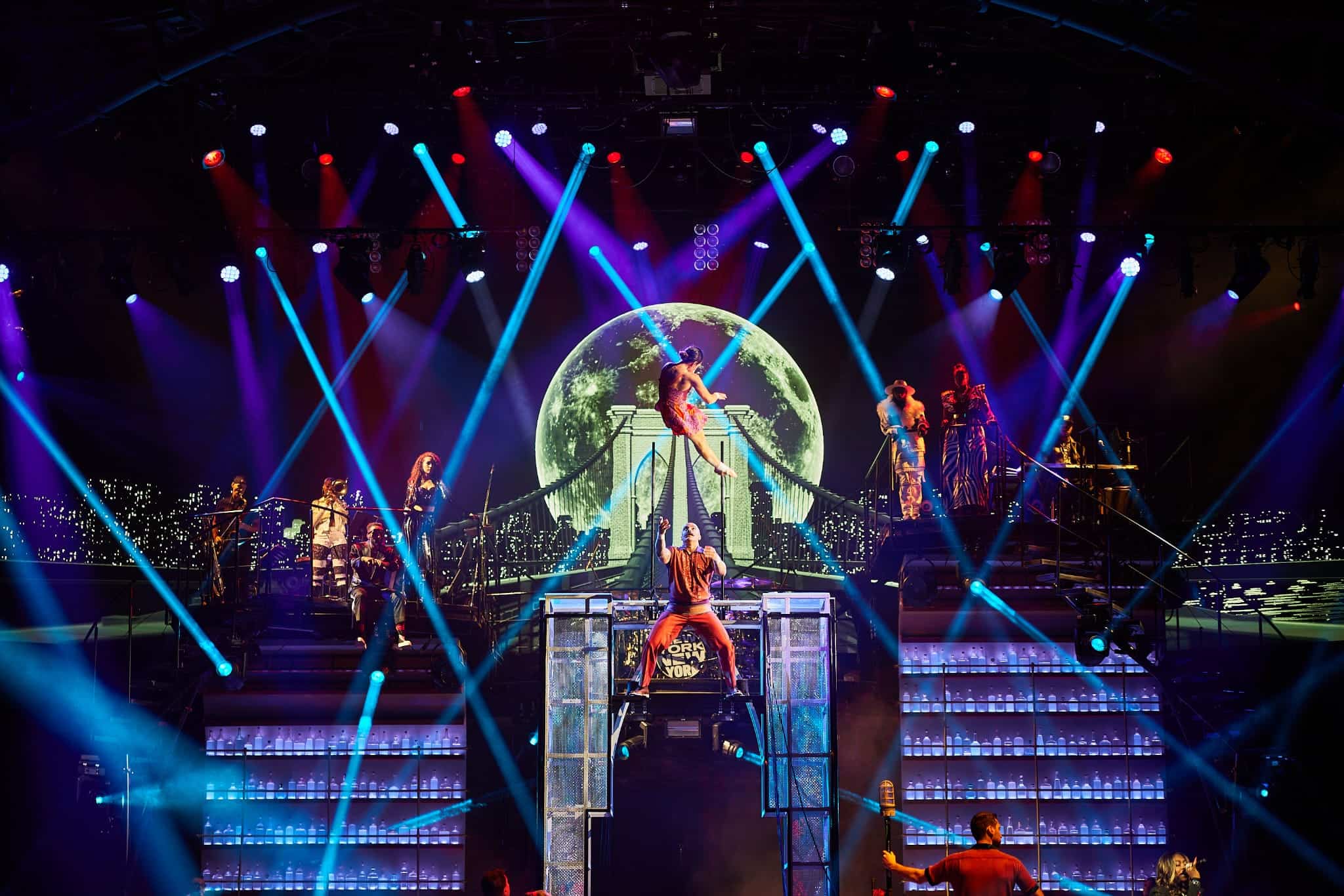 Siobhan Ginty Mad Apple Cirque du Soleil