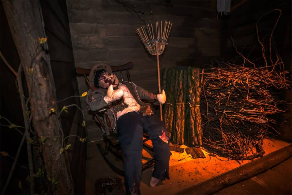 Siobhan Ginty Universal Studios Resorts World Sentosa Singapore Spirit Dolls